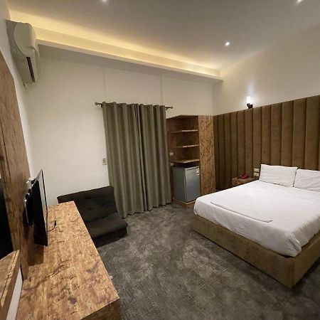 Hotel Valencia Ap Kair Zewnętrze zdjęcie